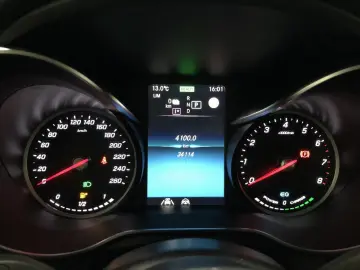 GLC 300 e 4M AMG Pano*AHK*Distr*MULTIBEAM*Memory