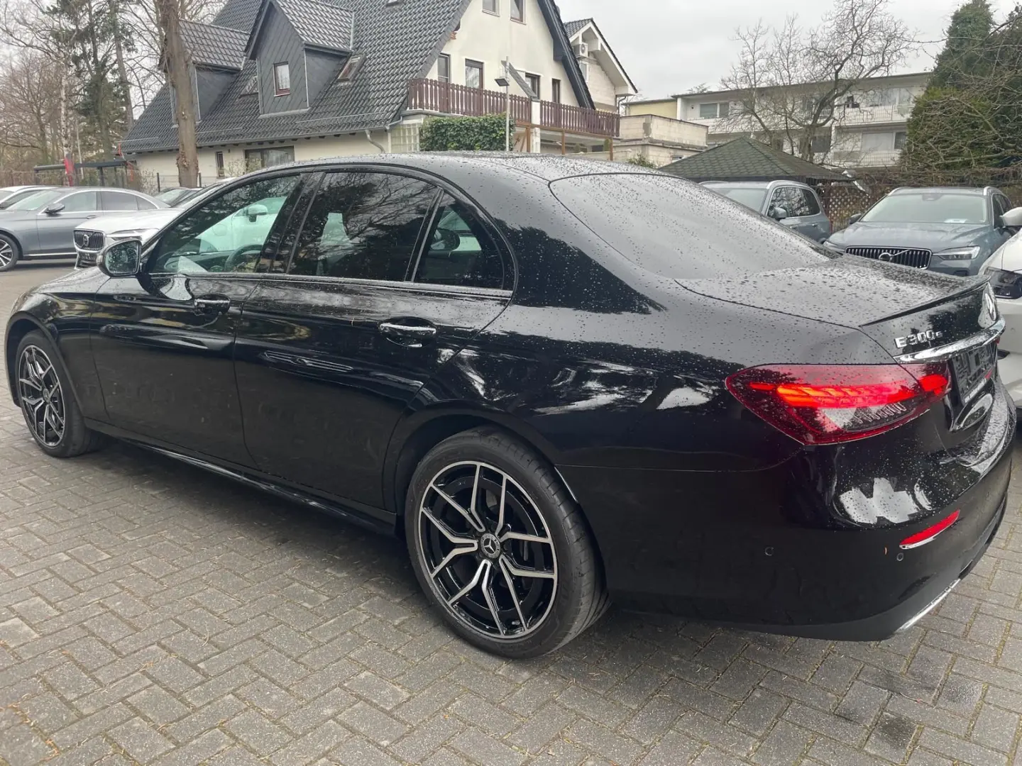 E 300 E -Klasse Lim. E 300 e 4Matic