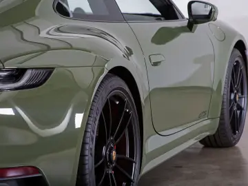 992/911 Carrera 4 GTS, Sonderfarbe Nato Oliv !!