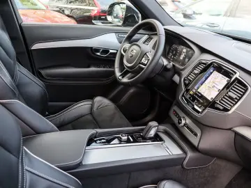 XC90  B5 (D) R Design AWD