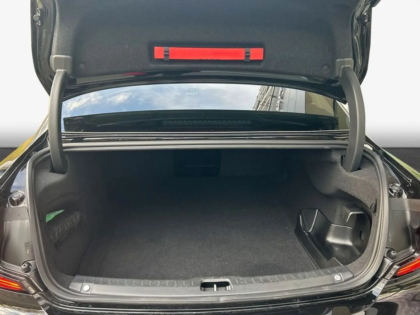 S90 T8 Recharge AWD Plus Dark