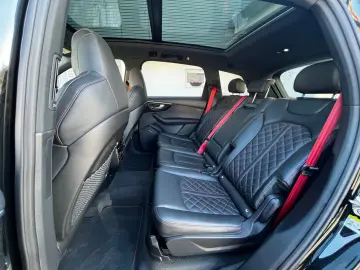 SQ7 4.0 TFSI quattro*PANO*LASER*AHK*LUFT*NEIGUNG