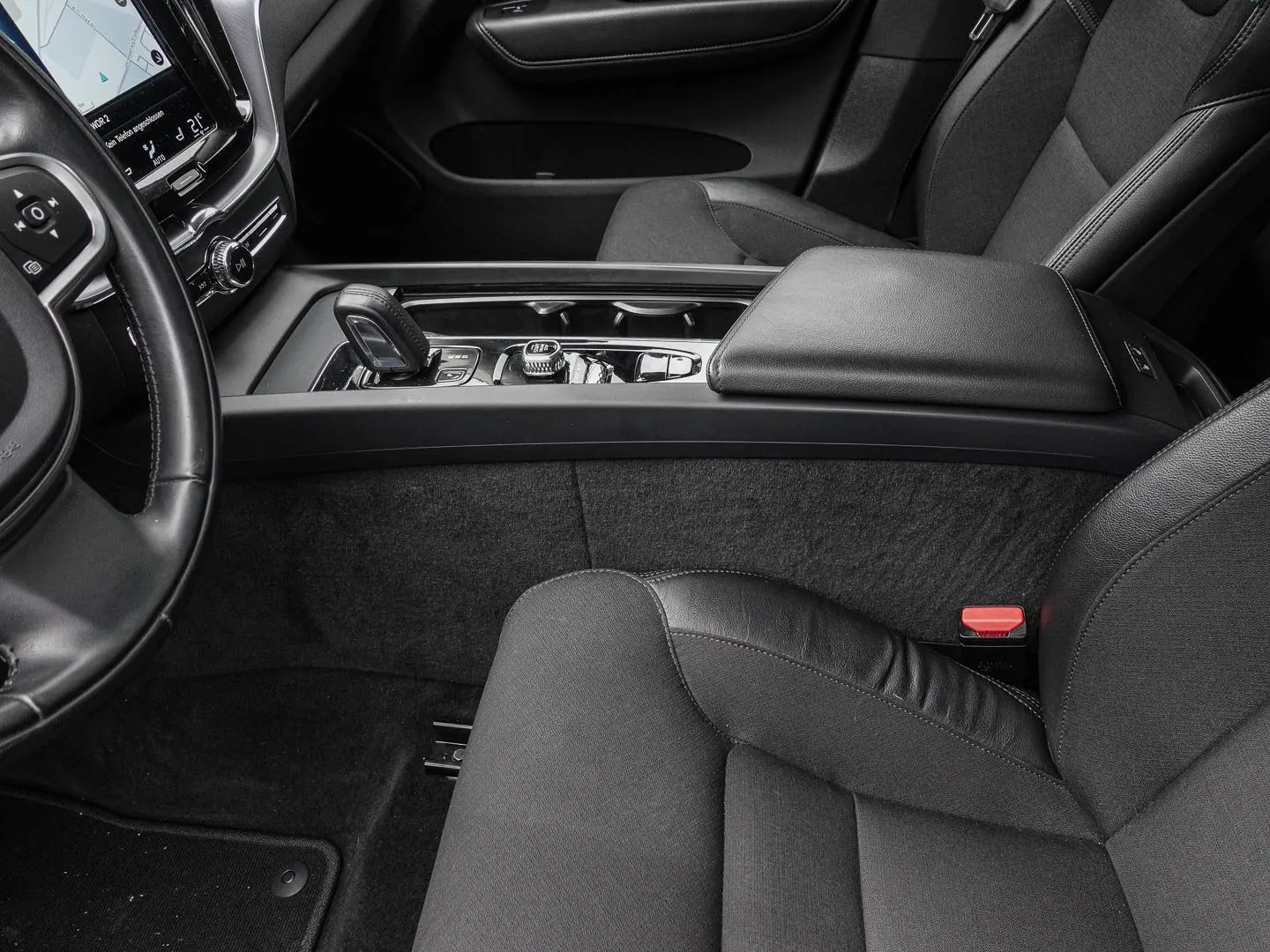 XC60 Momentum Pro AWD B4 Diesel EU6d StandHZG Na