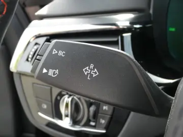 M5 Limousine Gestiksteuerung B&W Surround DAB