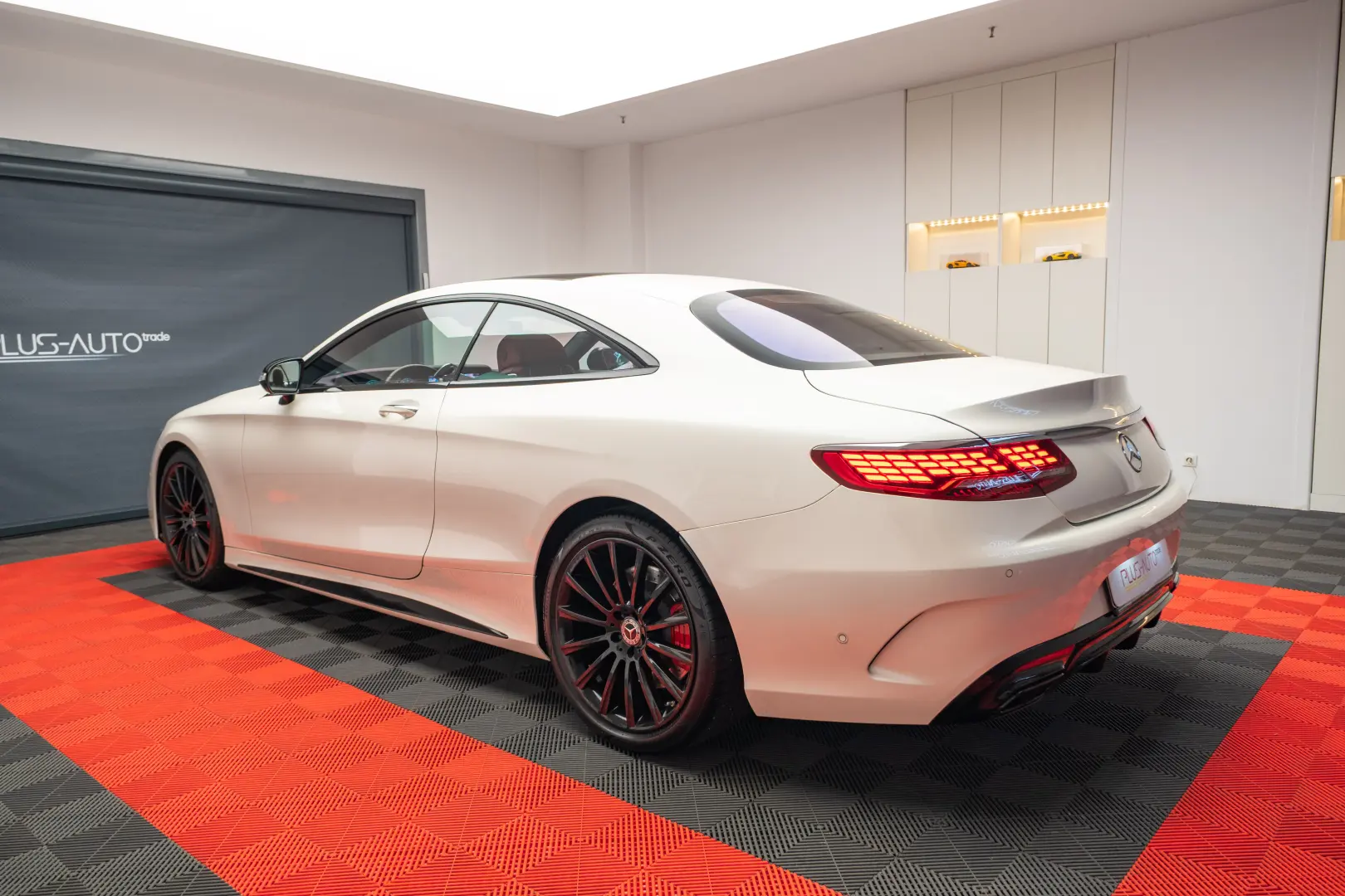 Mercedes Benz S560 4Matic