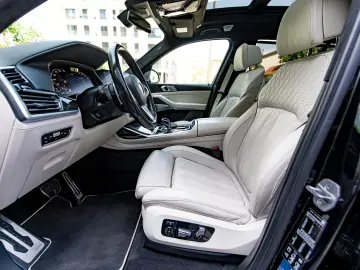 BMW X7 40d Mild Hybrid - 7 locuri