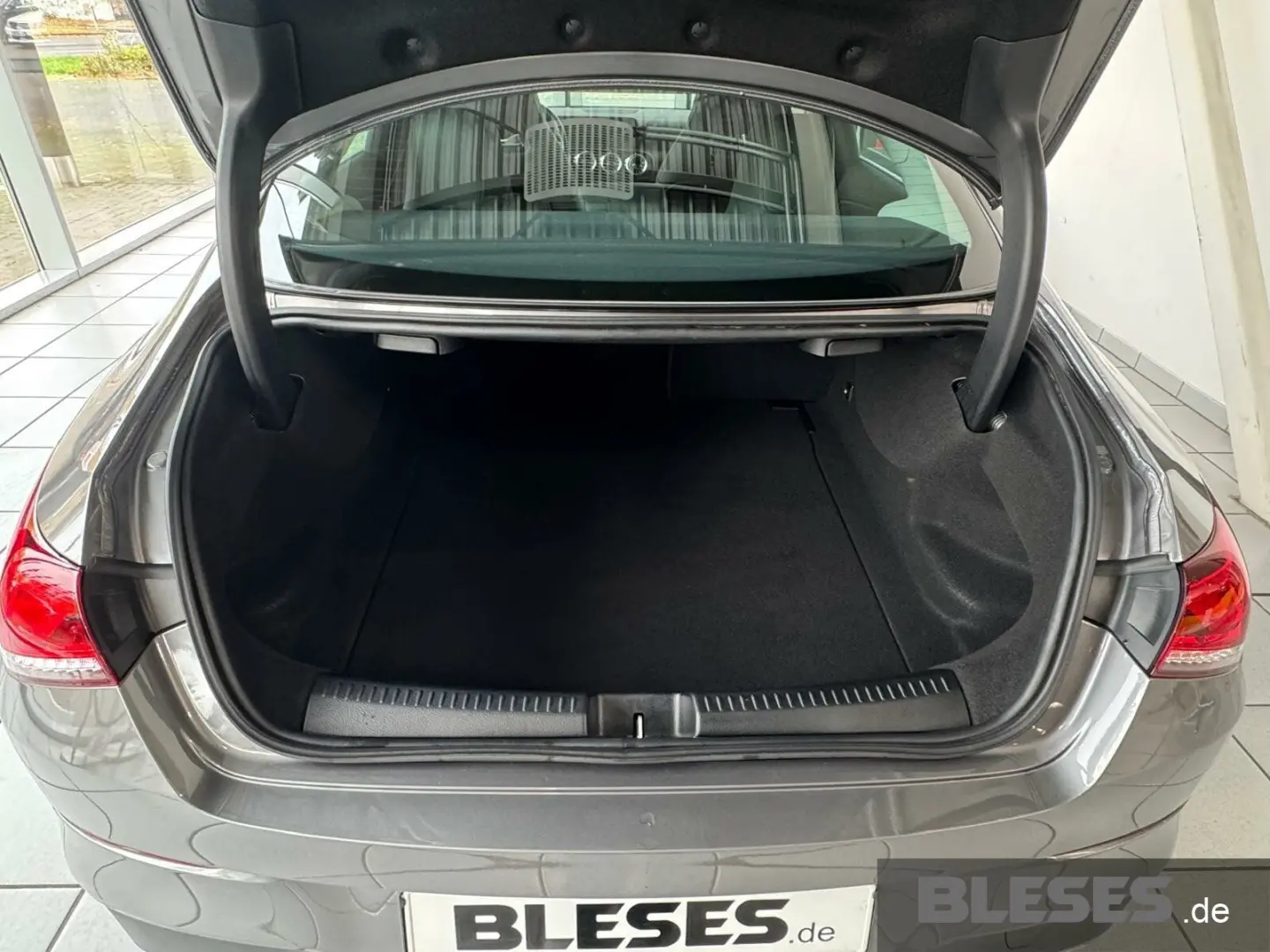 CLA 250 Coupé Progressive+MBUX+LED+Pano+AHK+Kame