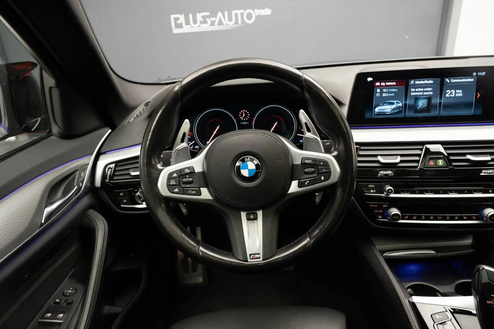 BMW Seria 5 520d AT M