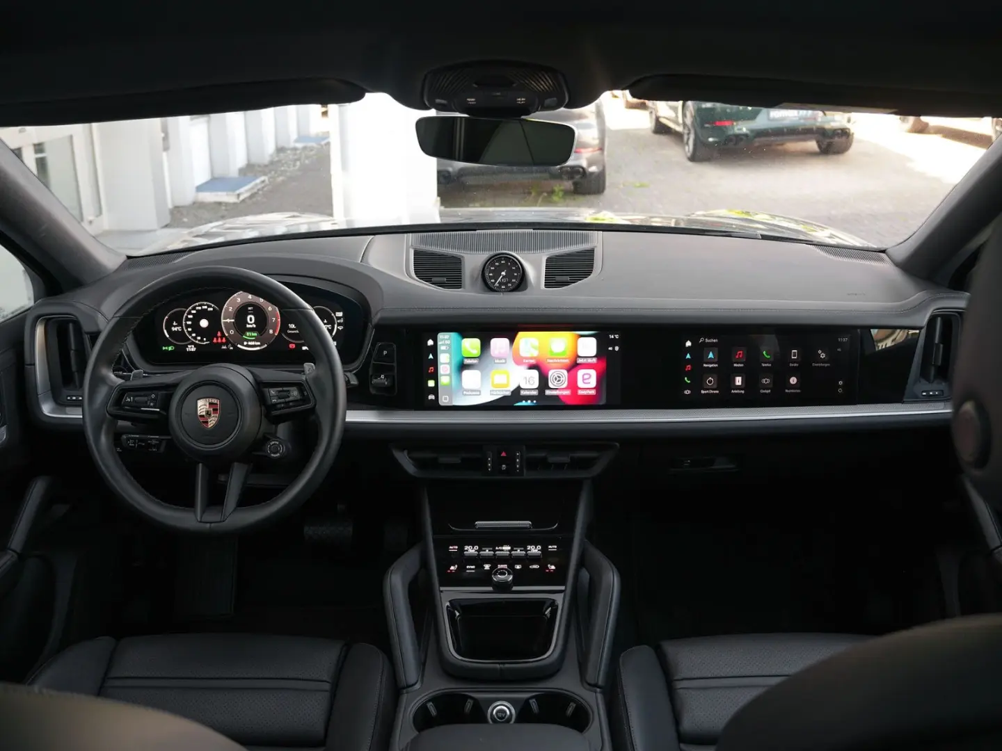 E-Hybrid Coupé PDISPLAY-ACC-LUFTF-PANO-BOSE-21RS