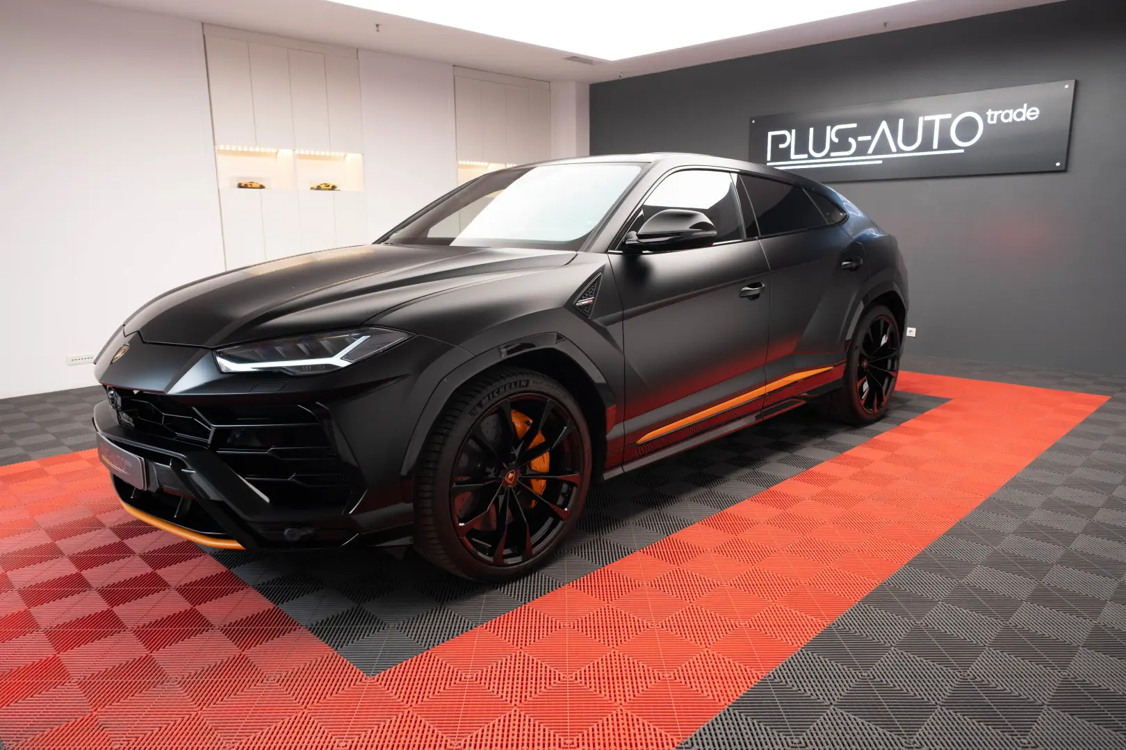 Lamborghini URUS