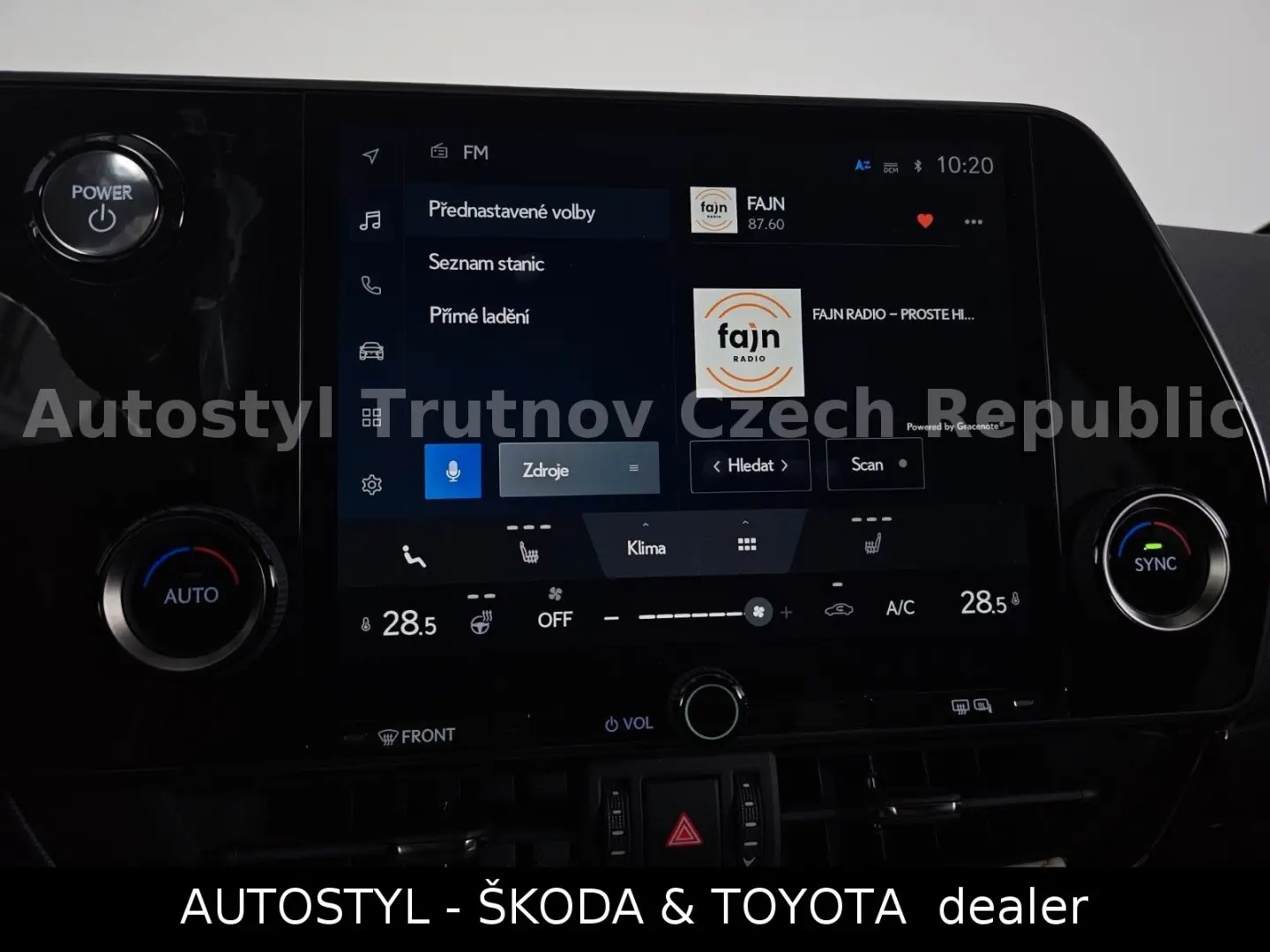 2.5 PHEV 309ps 4x4 EXECUTIVE