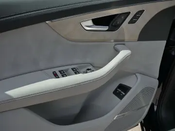 Q7 55 TFSI e S line quattro Massage*Sitzbelüft