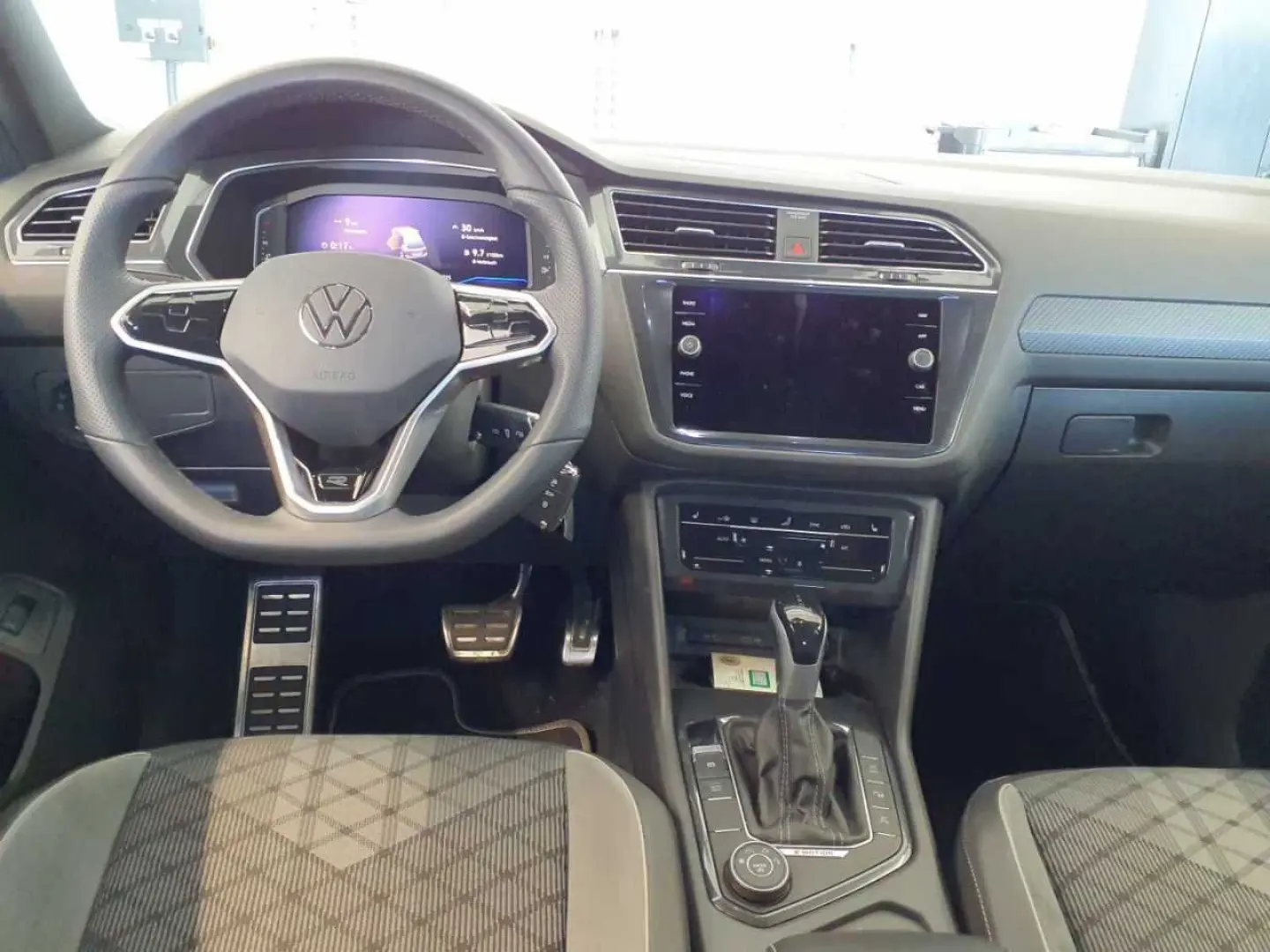 Tiguan Allspace R-Line 2.0 TDI 4M DSG AHK Standh