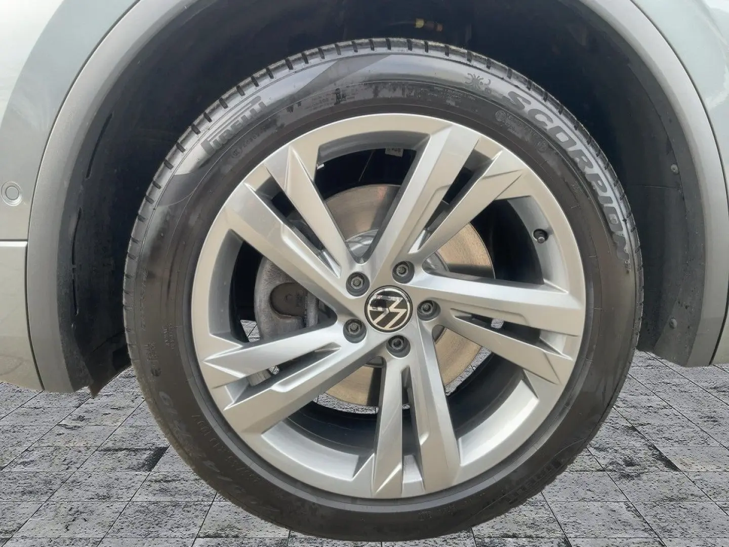 Tiguan Allspace 2.0TDI DSG 4M R-LINE LED+ACC+HuD