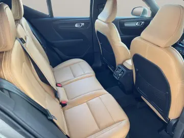 XC40 B5 AWD INSCRIPTION+XENIUM PRO+INTL.SAFE PRO