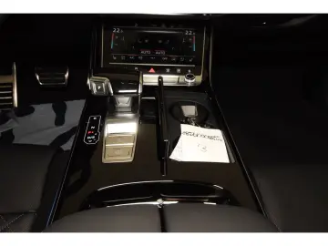 A8 lang 50TDI quattro S line Matrix Navi STHZ
