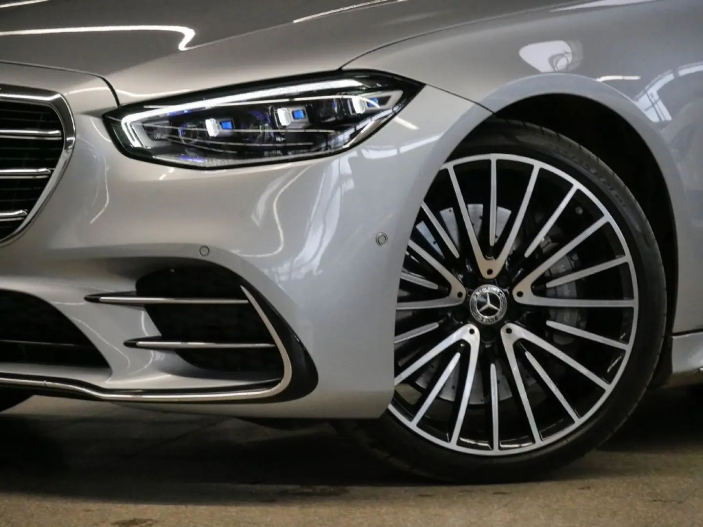 S 580 4M |AMG|MEMORY|STHZ|DISTR|LED|NAVI|PANO|LM