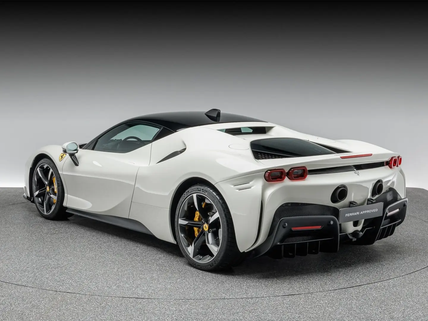 Ferrari SF90 Stradale