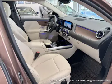 GLA 220 d DISTRONIC STANDHEIZUNG PANORAMA AHK