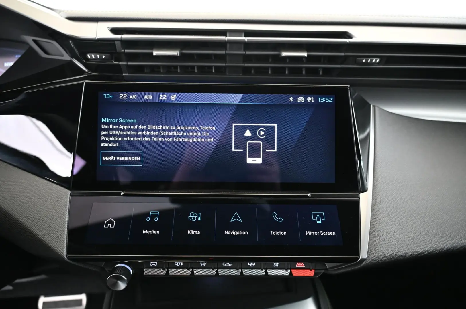 408 1.6 180 PHEV e-EAT8 GT LED/NAVI/ALARM/19