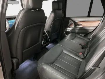 Range Rover D300 HSE