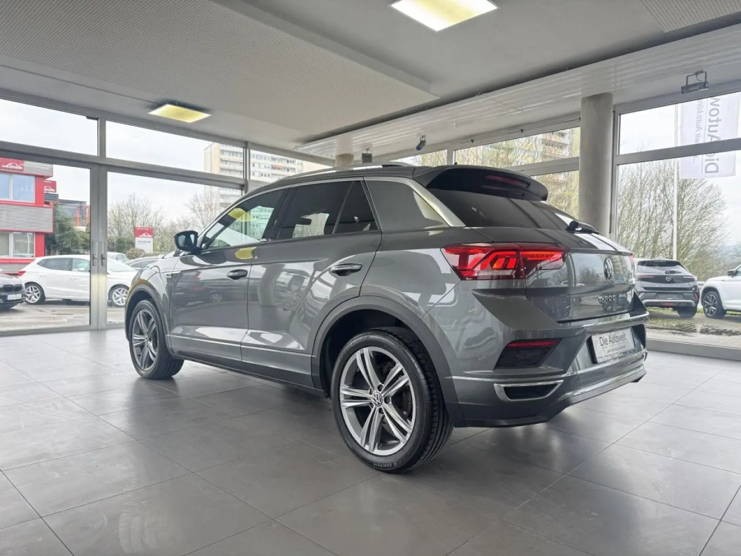 VOLKSWAGEN T-Roc Sport 2.0 TDI DSG 2x R-LINE LEASING