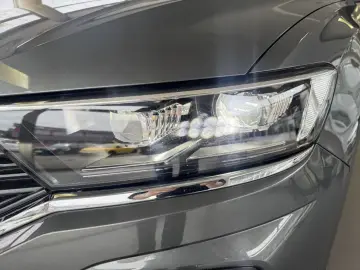 VOLKSWAGEN T-Roc Sport 2.0 TDI DSG 2x R-LINE LEASING