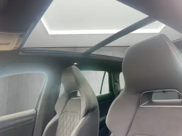 SKODA Karoq Sportline 4x4 PANO-LED-KAM-ACC-LEASING