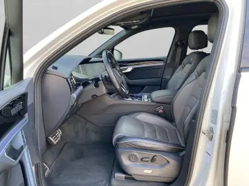 Touareg 3.0 V6 TDI 4Motion R-Line +AHK+LUFT+