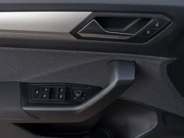 T-Roc 1.5 TSI DSG MOVE NAVI KAMERA