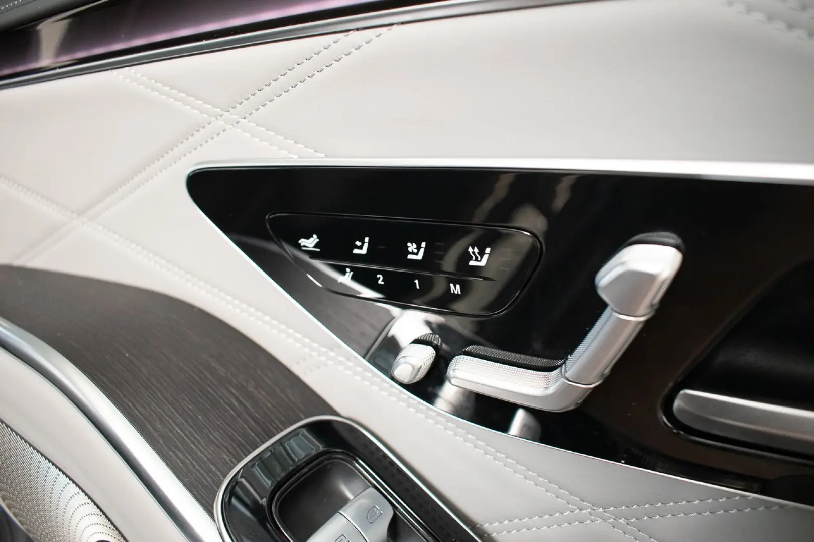 S 680 MAYBACH V12, FIRST CLASS, FRIDGE