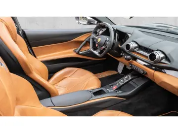 Ferrari 812 GTS *TAILOR-MADE*Vintage*Carbon*