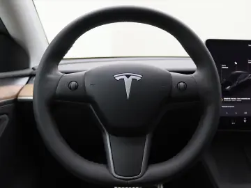 Model Y Long-Range AWD Performance 534pk 75 kWh