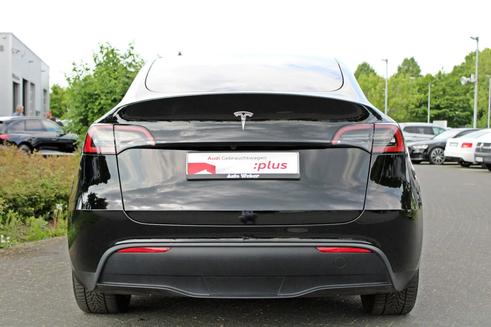 Model Y Long Range Dual AWD STANDHZ WÄRMEPUMPE