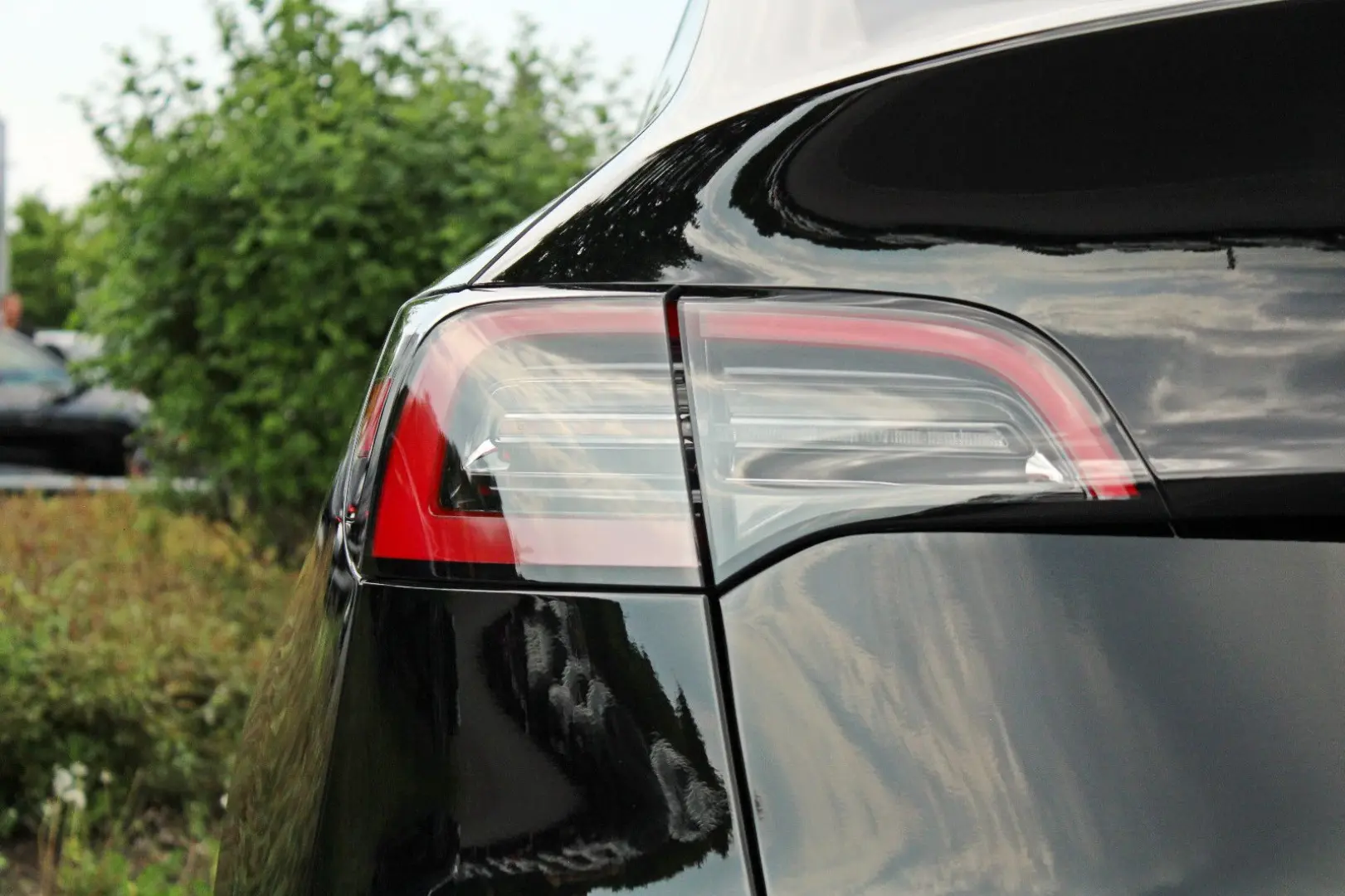 Model Y Long Range Dual AWD STANDHZ WÄRMEPUMPE