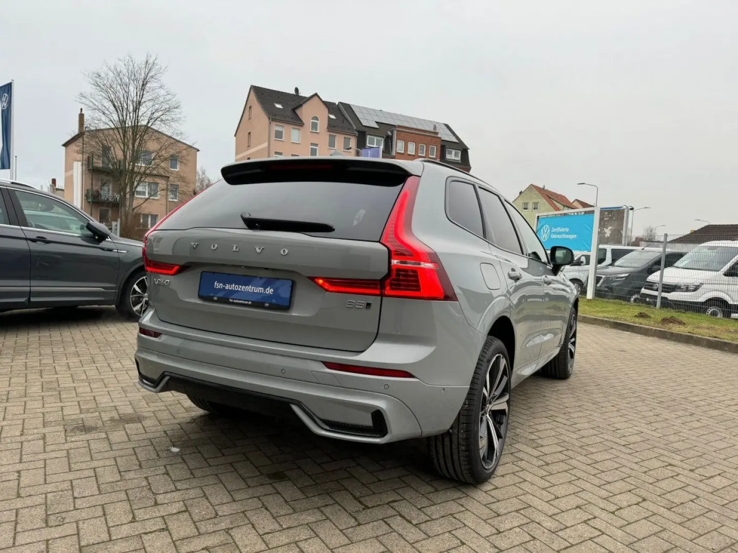 VOLVO XC60 B5 (Benzin) AWD Ultra Dark Massage B&W LEASING