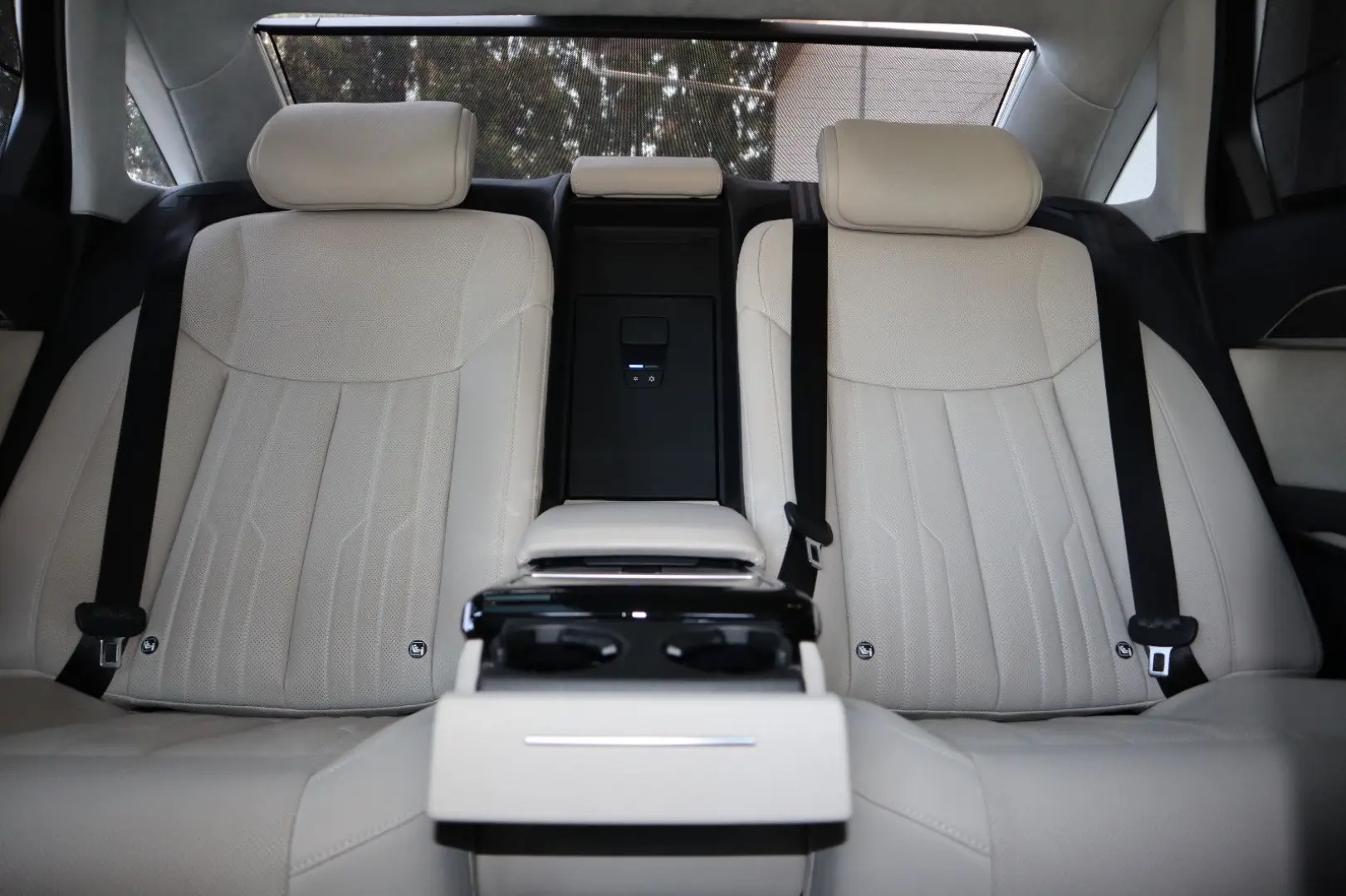 A8L 60 TFSI e lang BLACK-PAKET/5-Si./LEDER BEIGE
