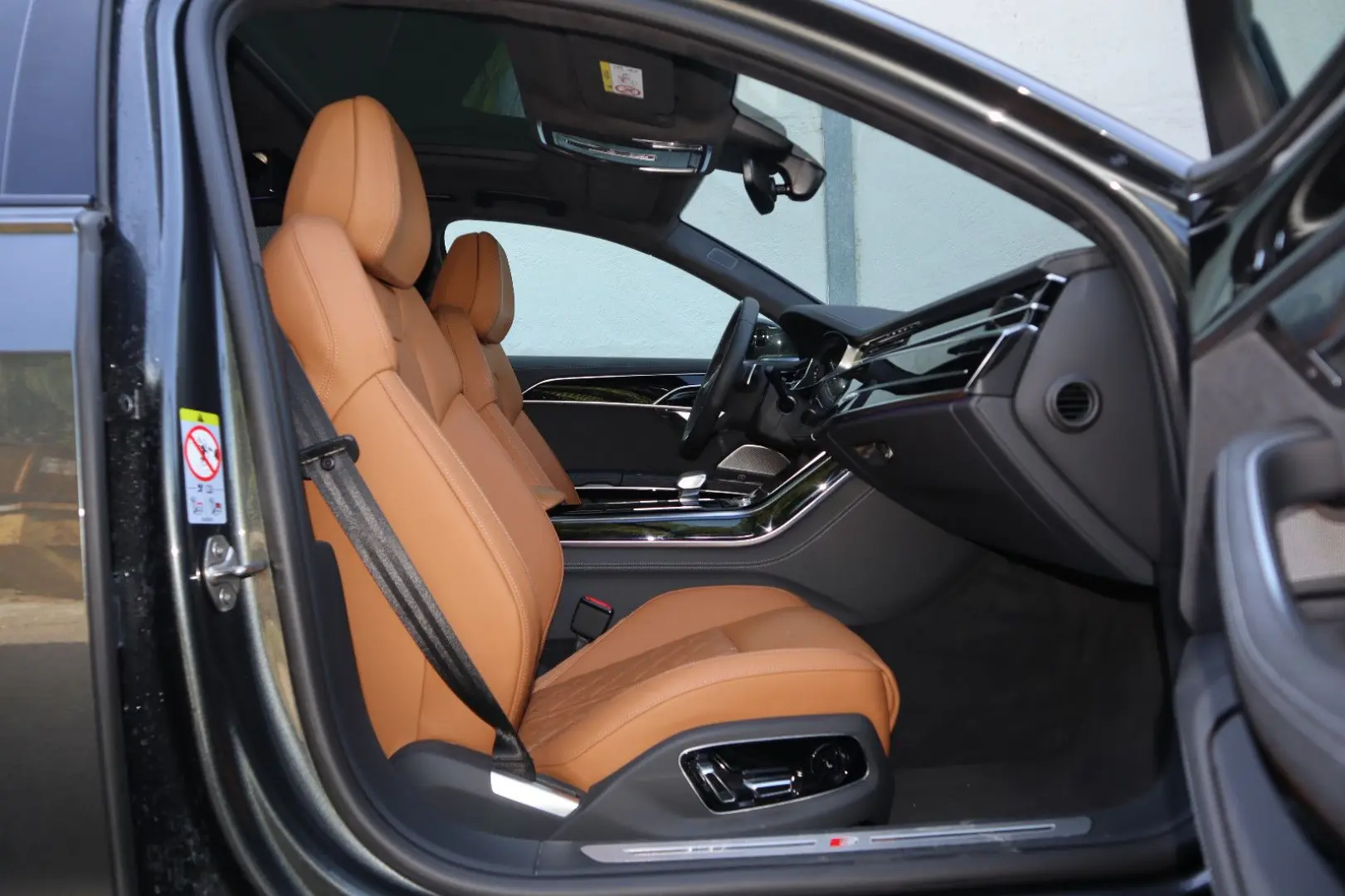 A8L 60 TFSI V8 lang exclusive 5-Si./UPE203.175,-