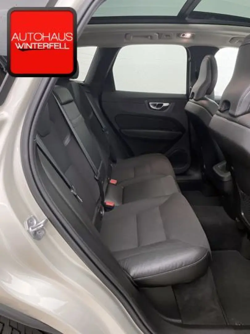 XC60 B4 AWD PANO+AHK+INTELLISAFE+KAMERA+LED+