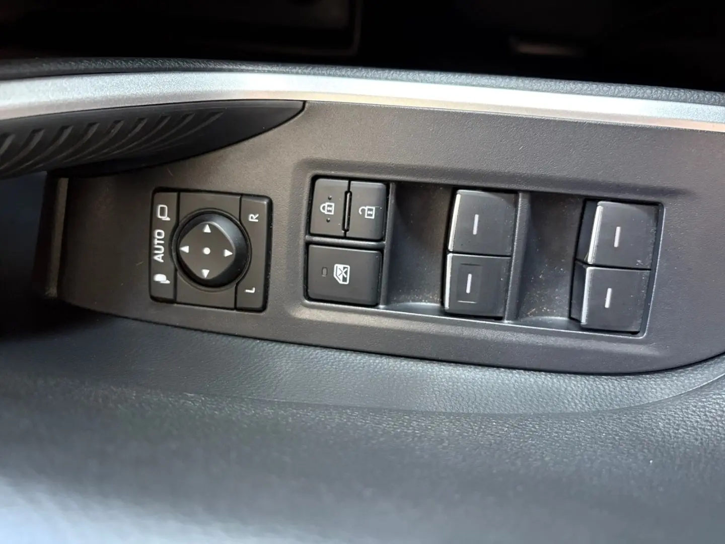 RAV 4 2.5 4x4 Hybrid Style Selection *LED*360*JB