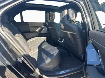 740d xDr. M Sport StHz AHK PAPro DAPro MultiSitz