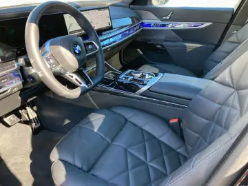 740d xdrive M Sport Multi-Sitze PAPro DAPro Sky