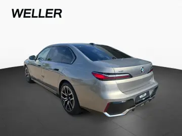 740d xDrive M Sport B&W HUD 360° SKY StHz