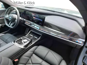 740d xDrive Limousine M Sportpaket DAB