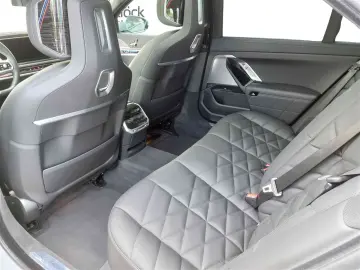 740d xDrive Limousine M Sportpaket DAB