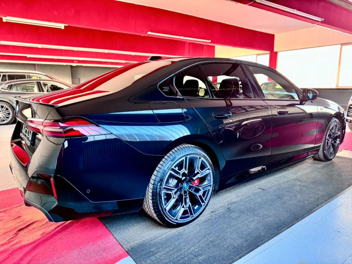 550e xDrive M Sport Pro Pano IconicGlow ACC 360°