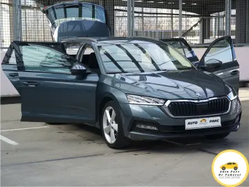 Skoda Octavia Style 2.0 TDI DSG  ACC  senzori  LED