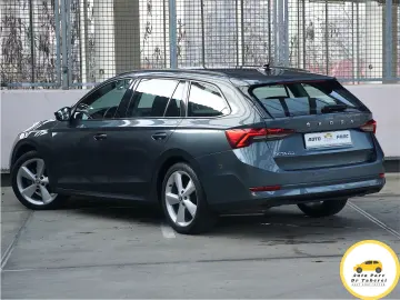 Skoda Octavia Style 2.0 TDI DSG  ACC  senzori  LED