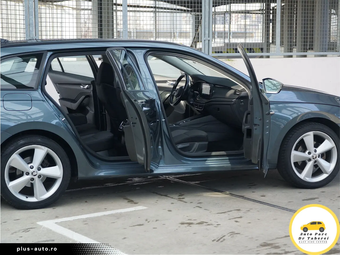 Skoda Octavia Style 2.0 TDI DSG  ACC  senzori  LED