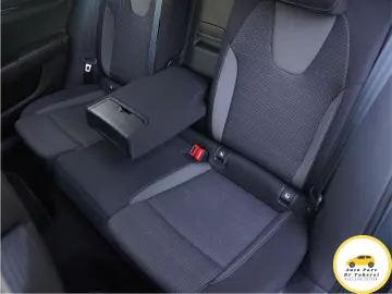 Skoda Octavia Style 2.0 TDI DSG  ACC  senzori  LED